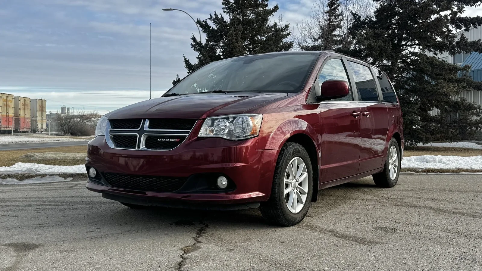 2019 Dodge Grand Caravan SXT Premium Plus - Used Minivan for sale in Alberta