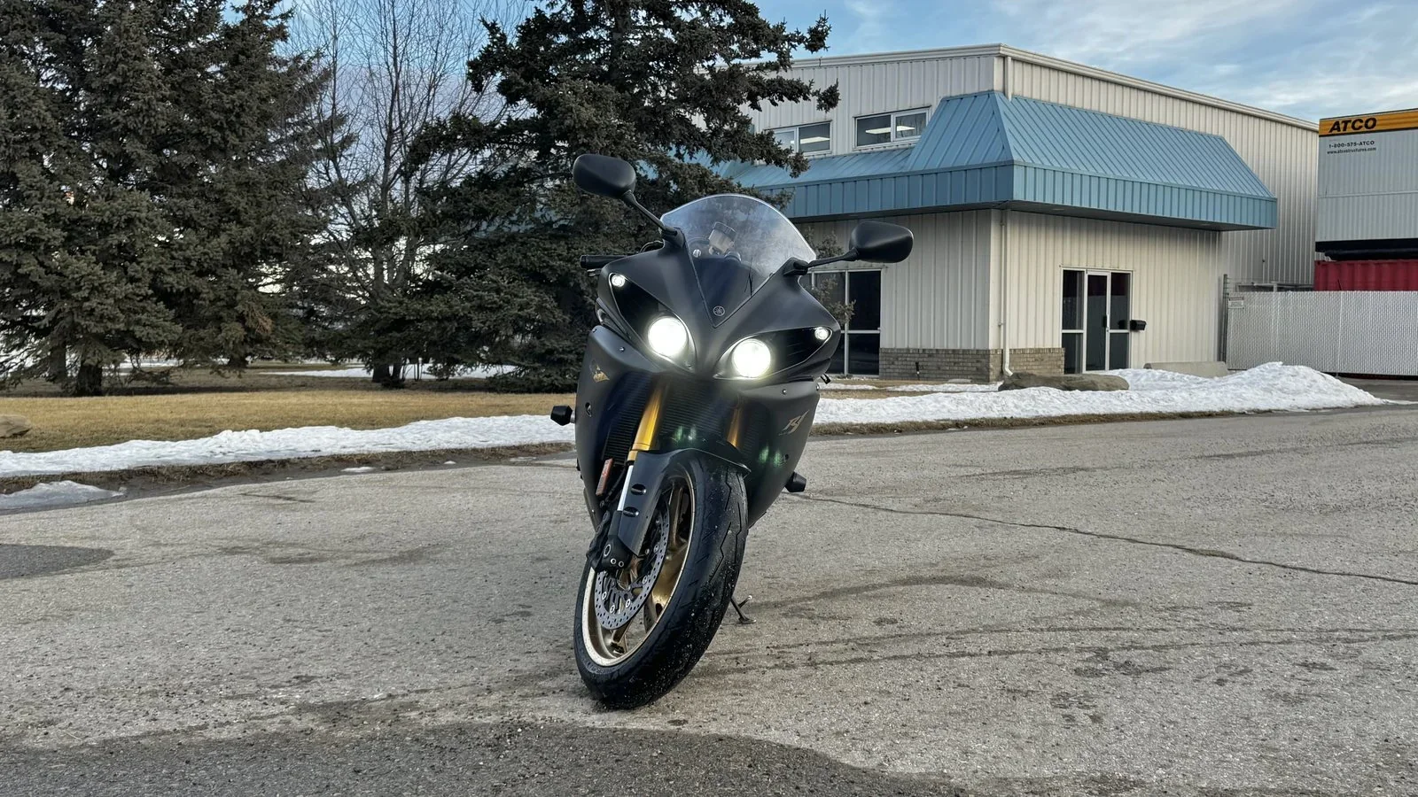 2009 Yamaha YZF-R1 used Motorcycle thumbnail 2