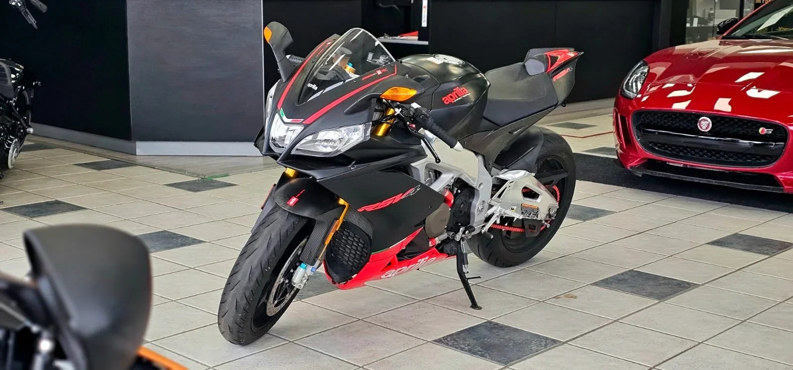 2014 Aprilia RSV4 FACTORY - Used Motorcycle for sale in Alberta