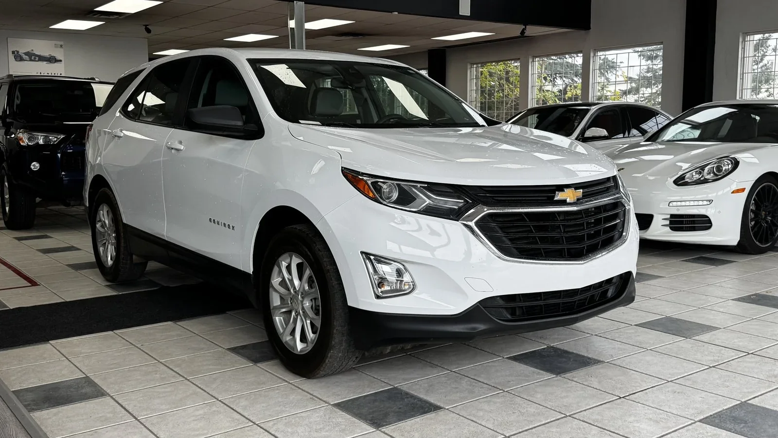 2021 Chevrolet Equinox LS used SUV thumbnail 3