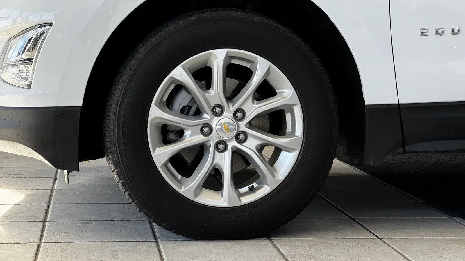 2021 Chevrolet Equinox LS used SUV thumbnail 5