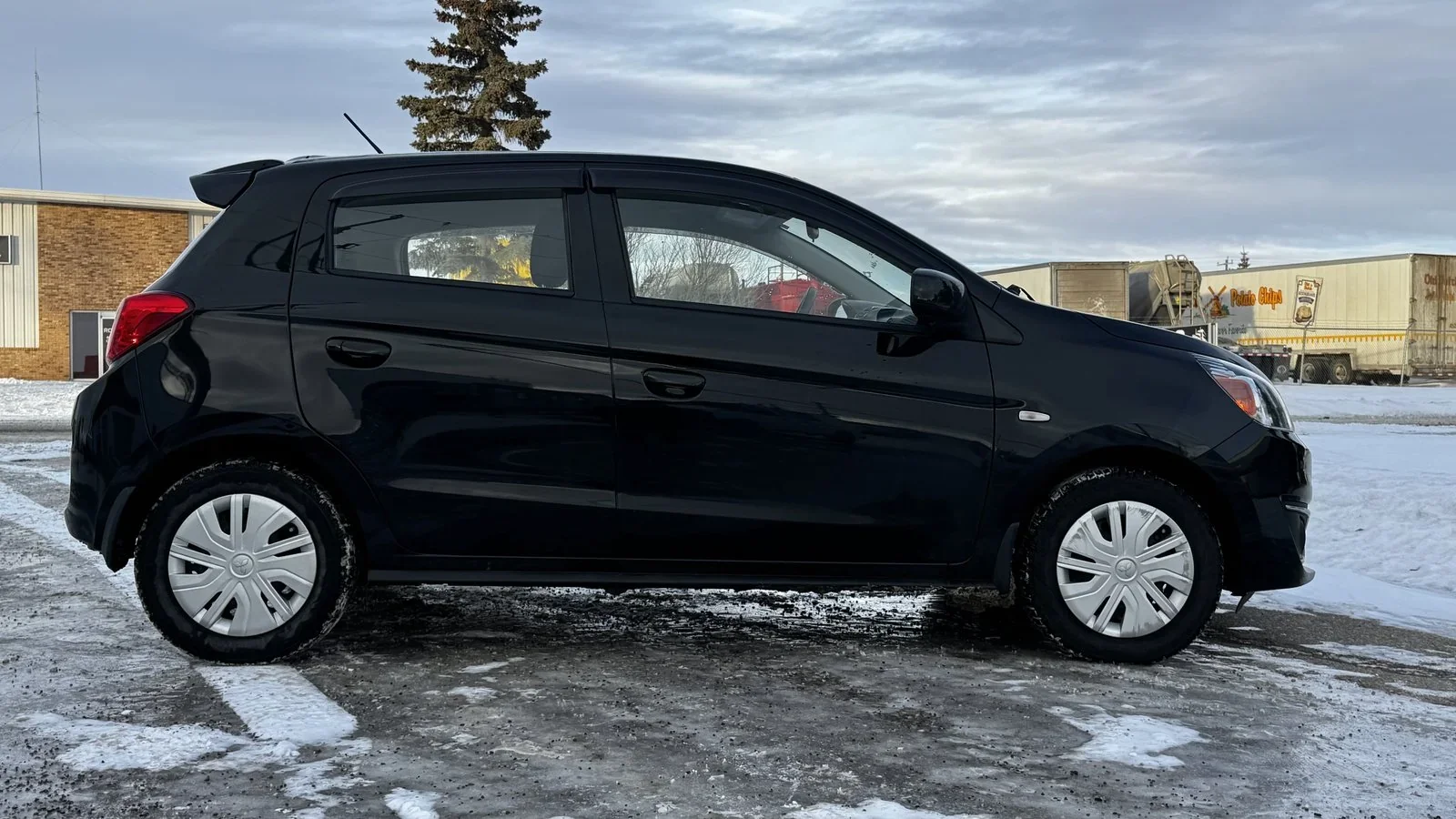 2020 Mitsubishi Mirage ES used Hatchback thumbnail 5