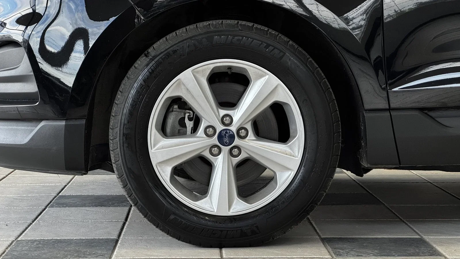 2020 Ford Edge SE used SUV thumbnail 6