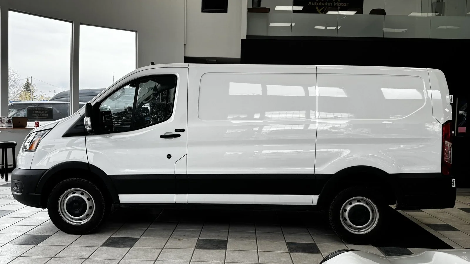 2020 Ford Transit T-250 Low Roof used Van thumbnail 6