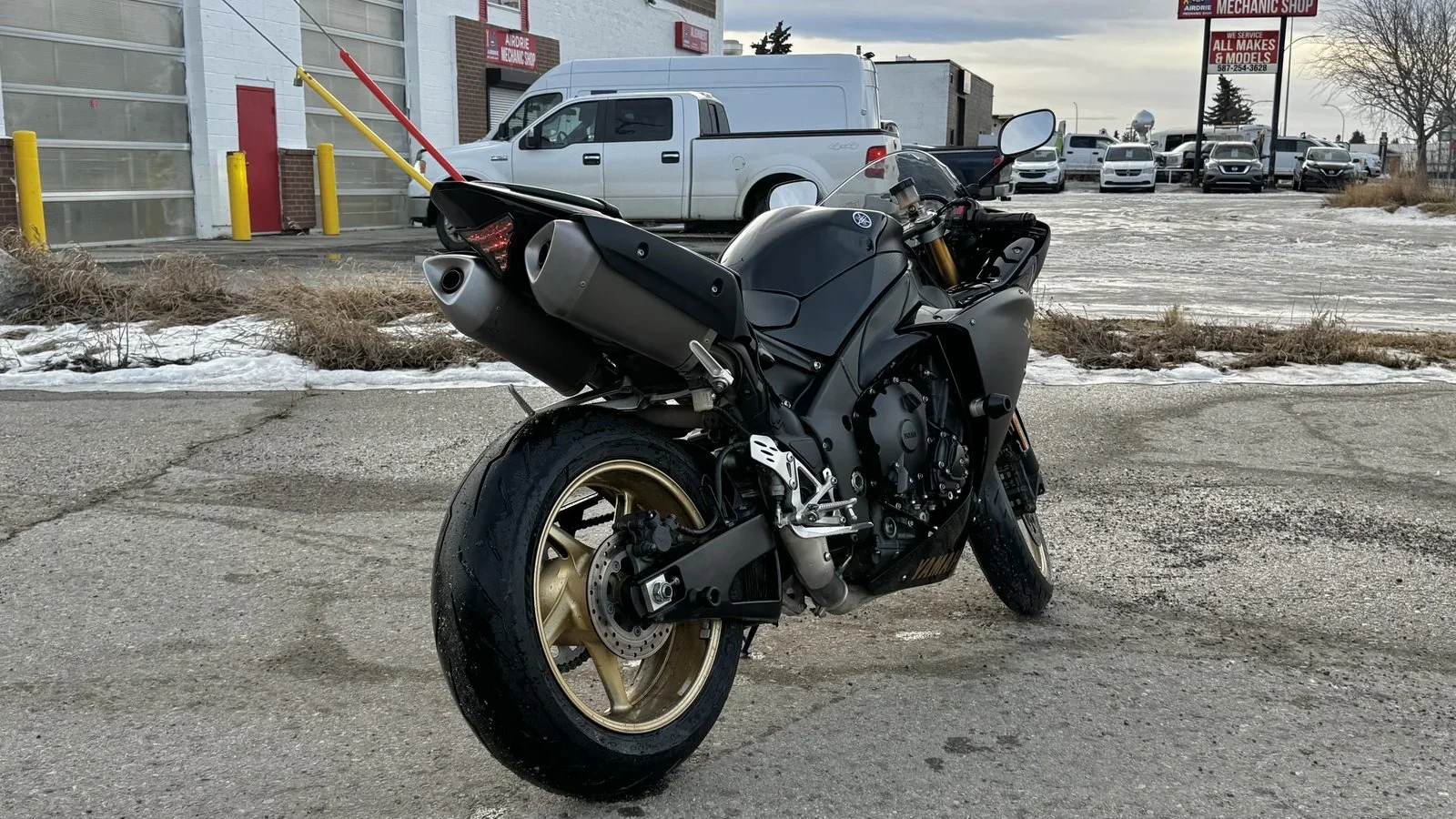 2009 Yamaha YZF-R1 used Motorcycle thumbnail 7