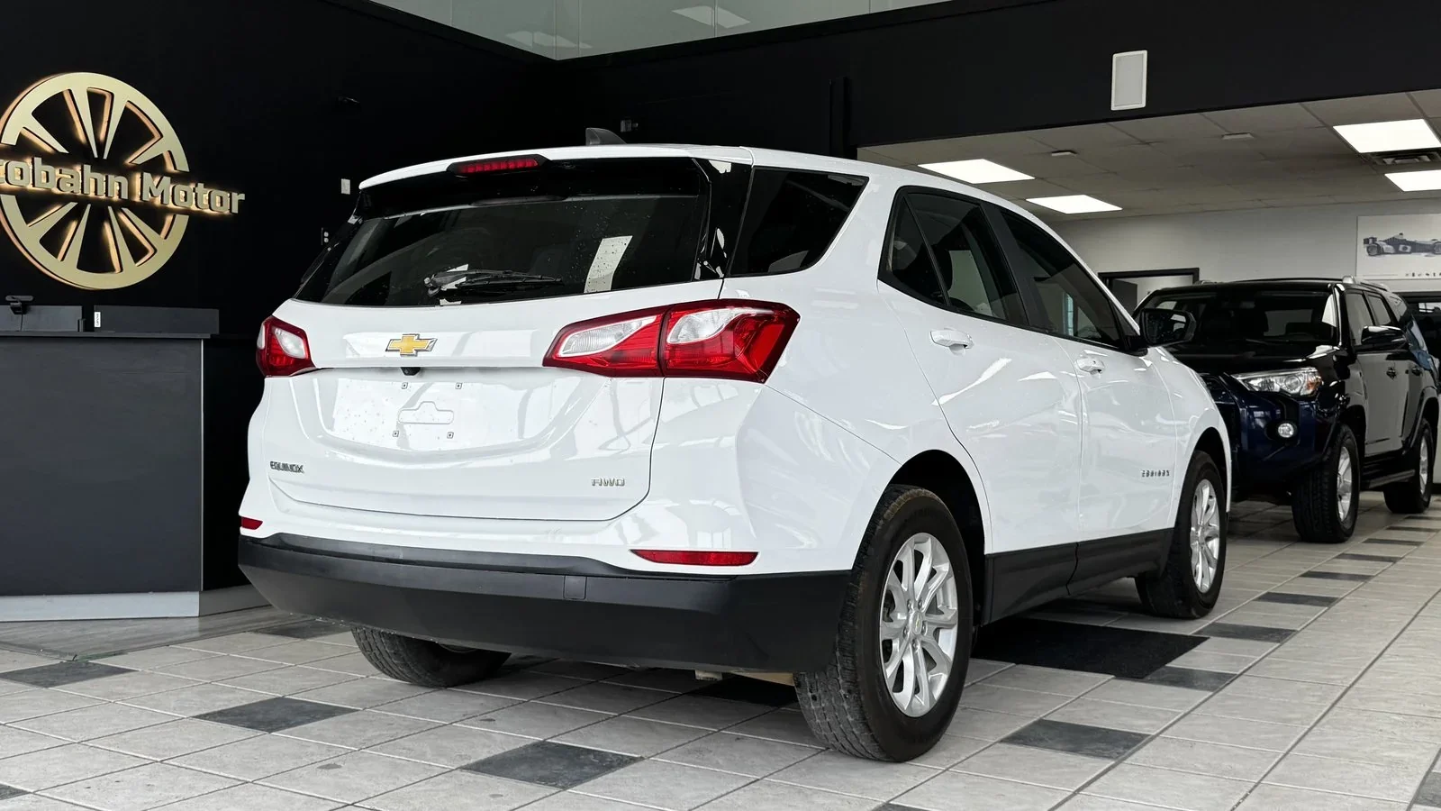 2021 Chevrolet Equinox LS used SUV thumbnail 8