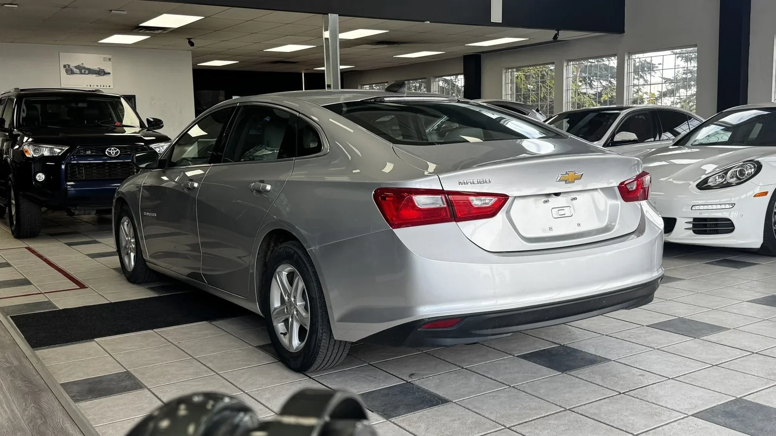 2020 Chevrolet Malibu LS used Sedan thumbnail 10