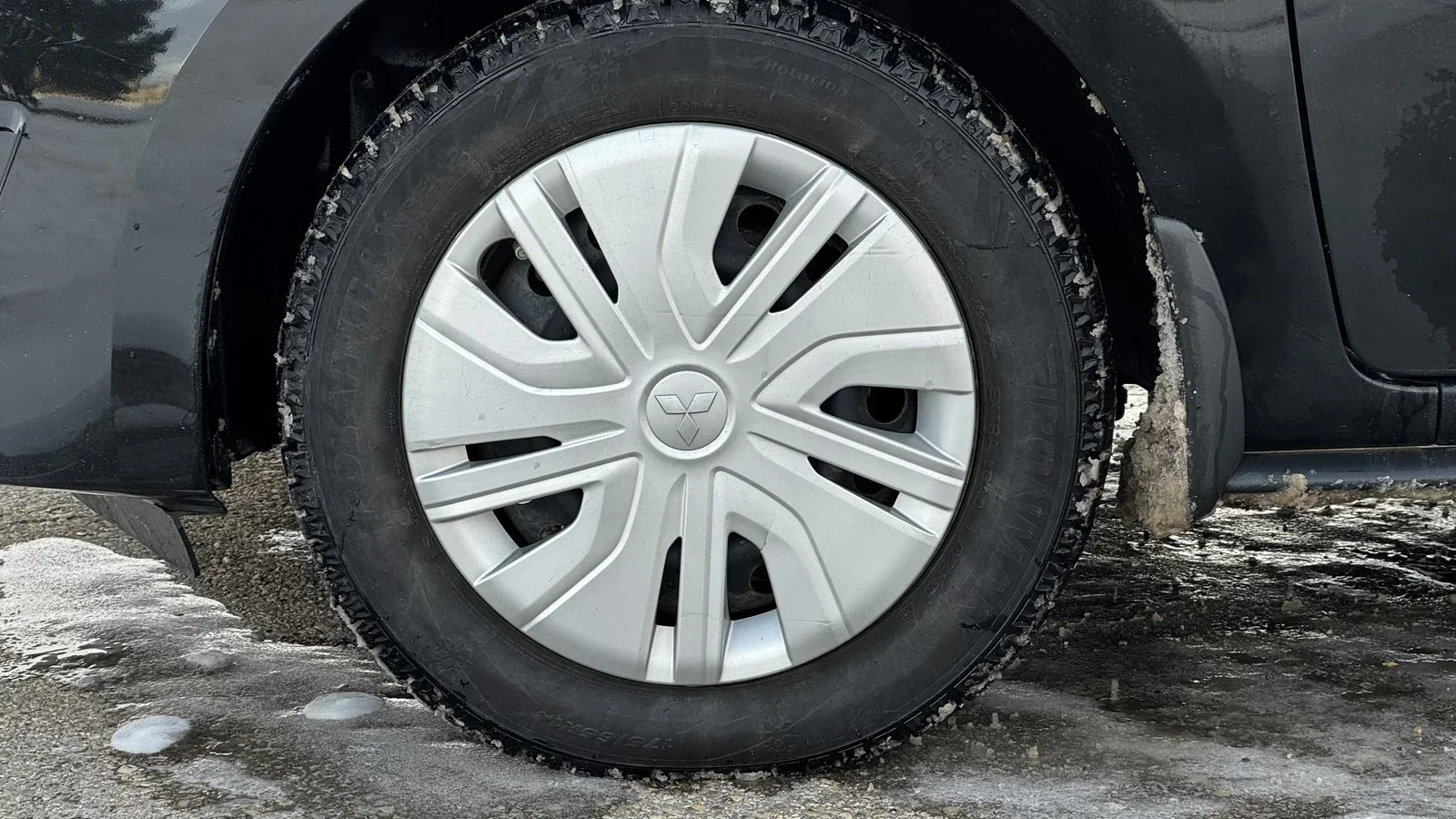 2020 Mitsubishi Mirage ES used Hatchback thumbnail 10