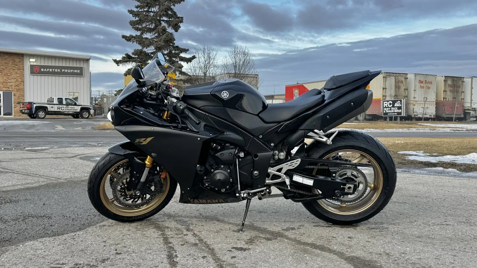 2009 Yamaha YZF-R1 used Motorcycle thumbnail 10