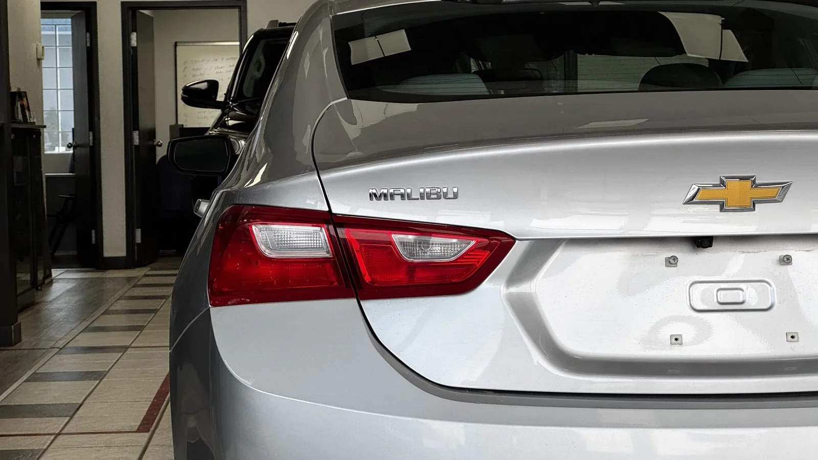 2020 Chevrolet Malibu LS used Sedan thumbnail 11