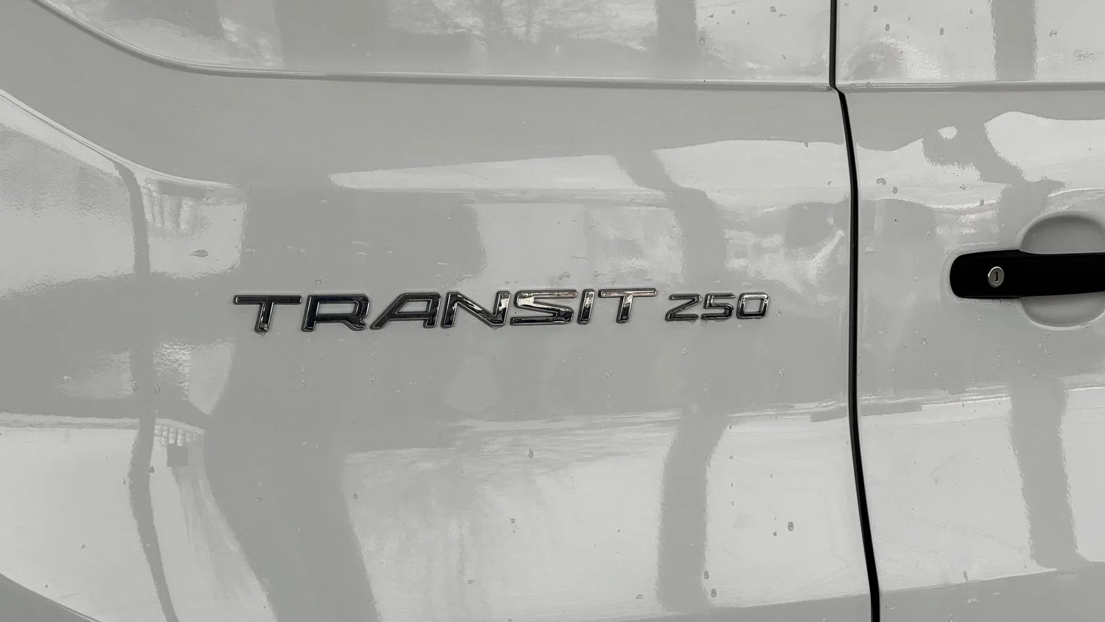 2020 Ford Transit T-250 Low Roof used Van thumbnail 11