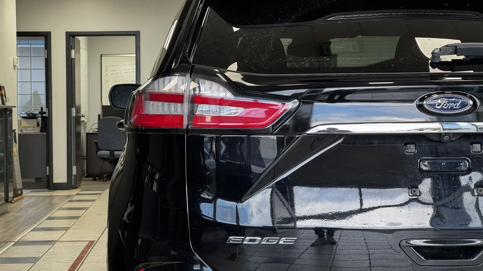 2020 Ford Edge SE used SUV thumbnail 12