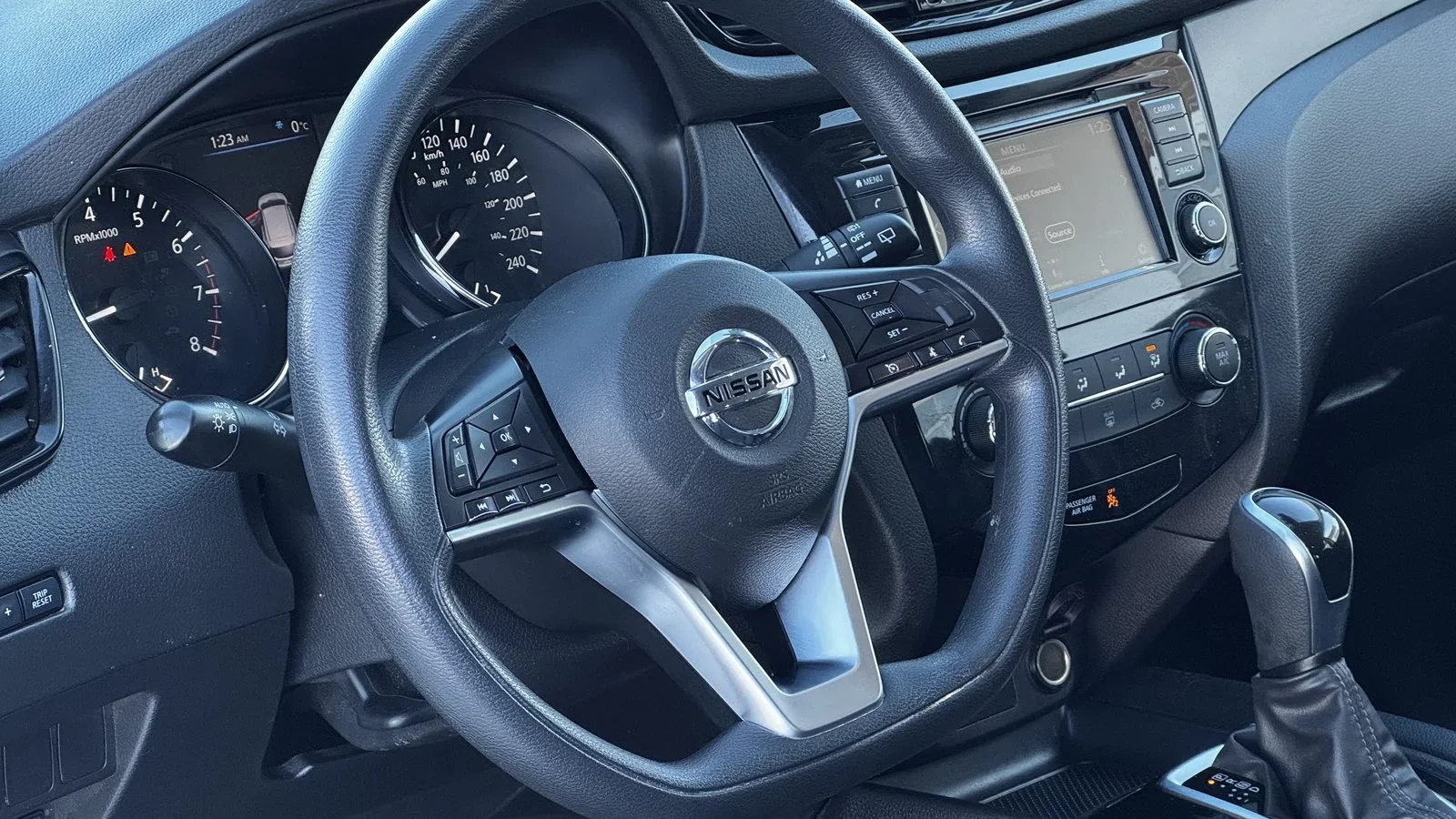 2022 Nissan Qashqai S used SUV thumbnail 12