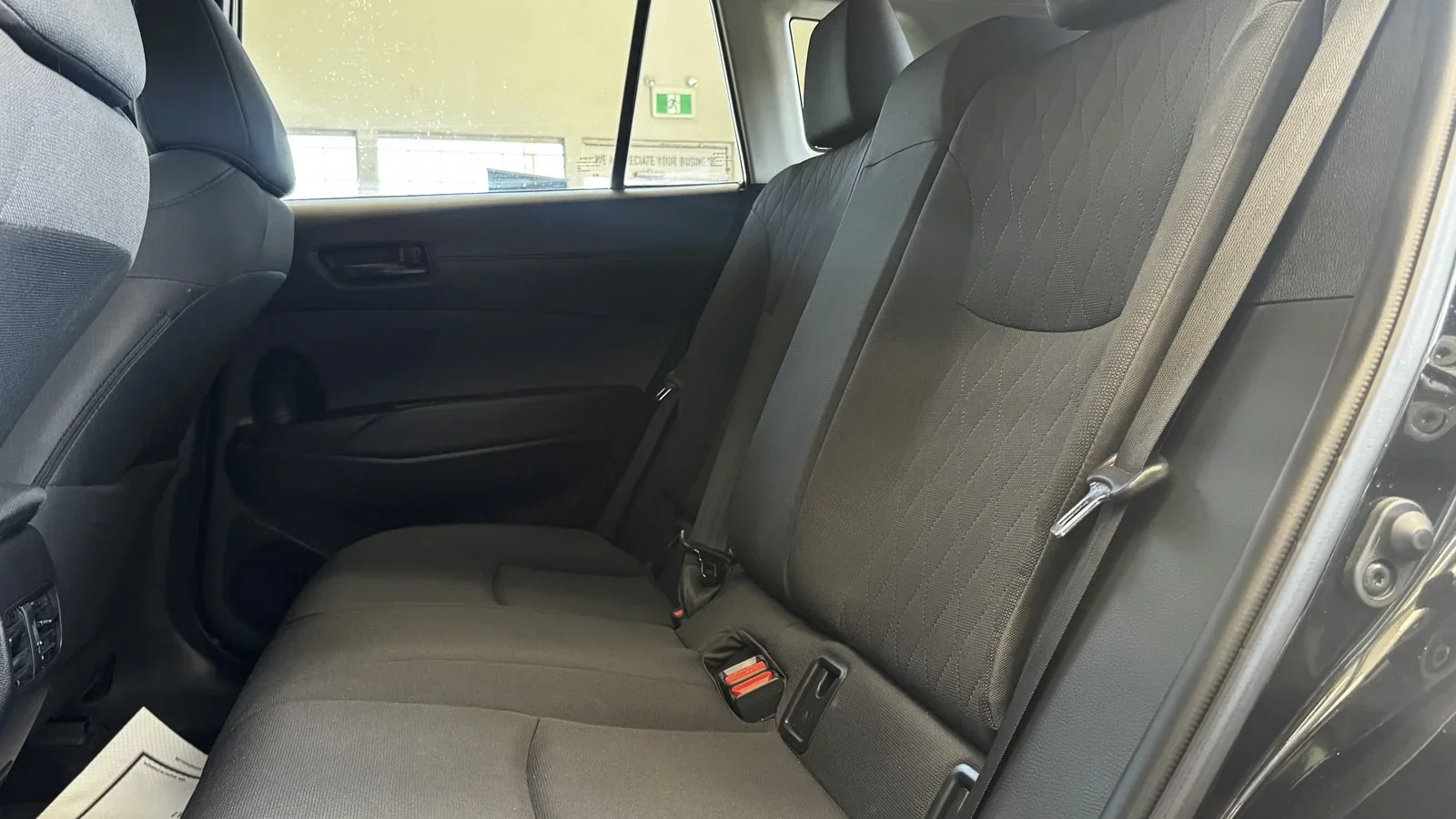 2024 Toyota Corolla Cross LE used SUV thumbnail 15