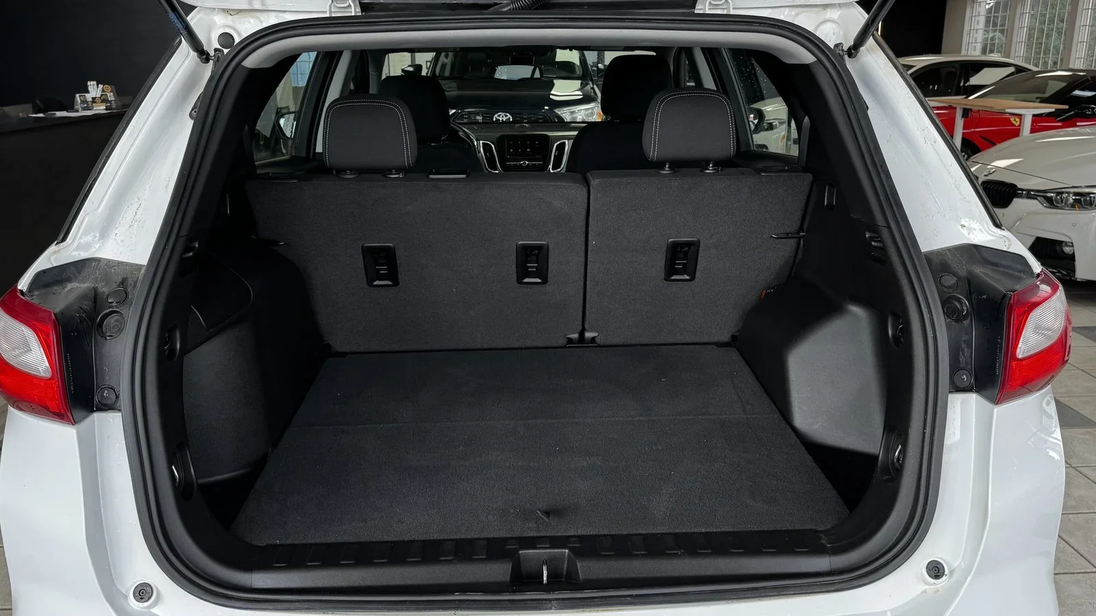 2021 Chevrolet Equinox LS used SUV thumbnail 16