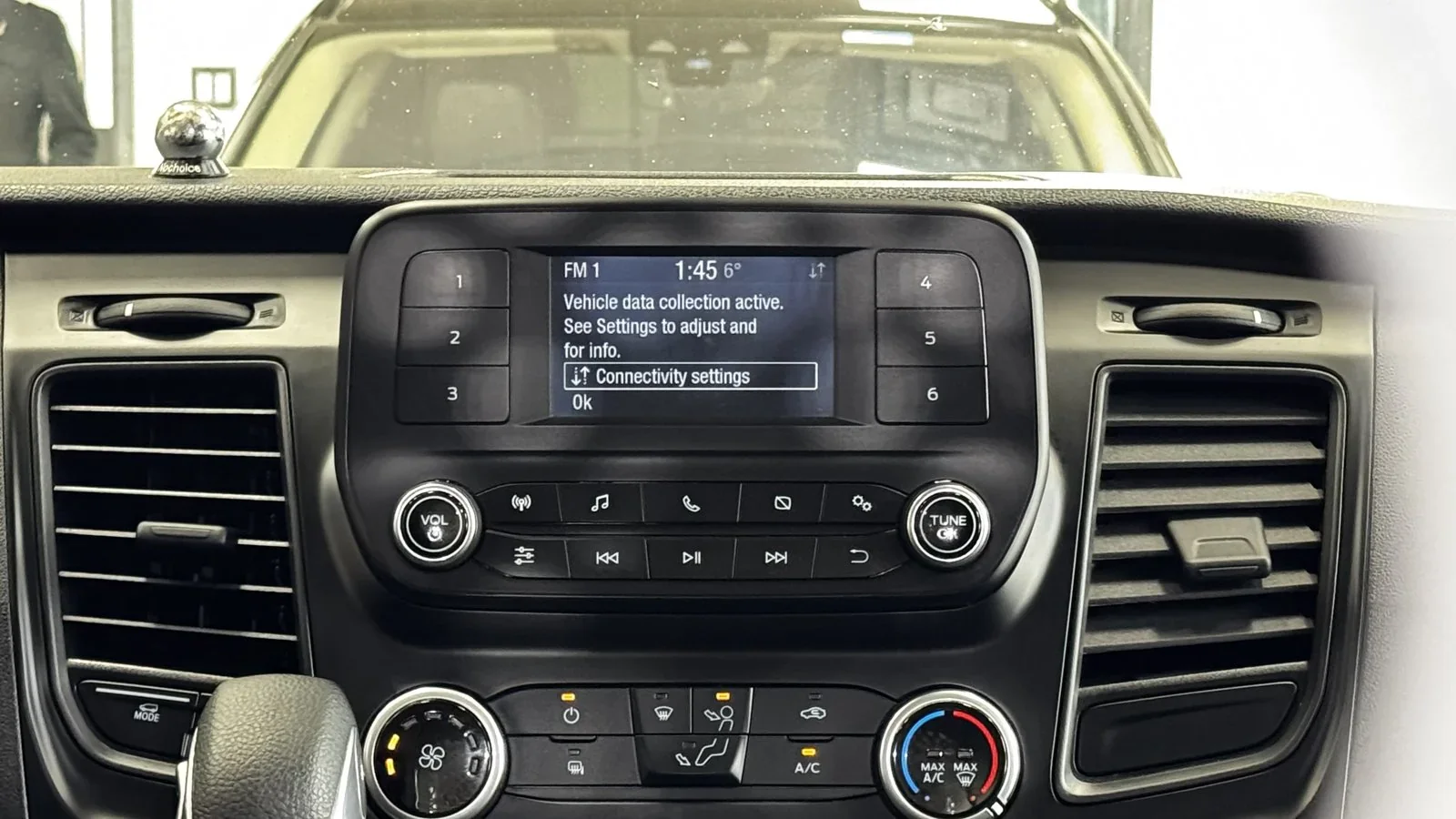 2020 Ford Transit T-250 Low Roof used Van thumbnail 16