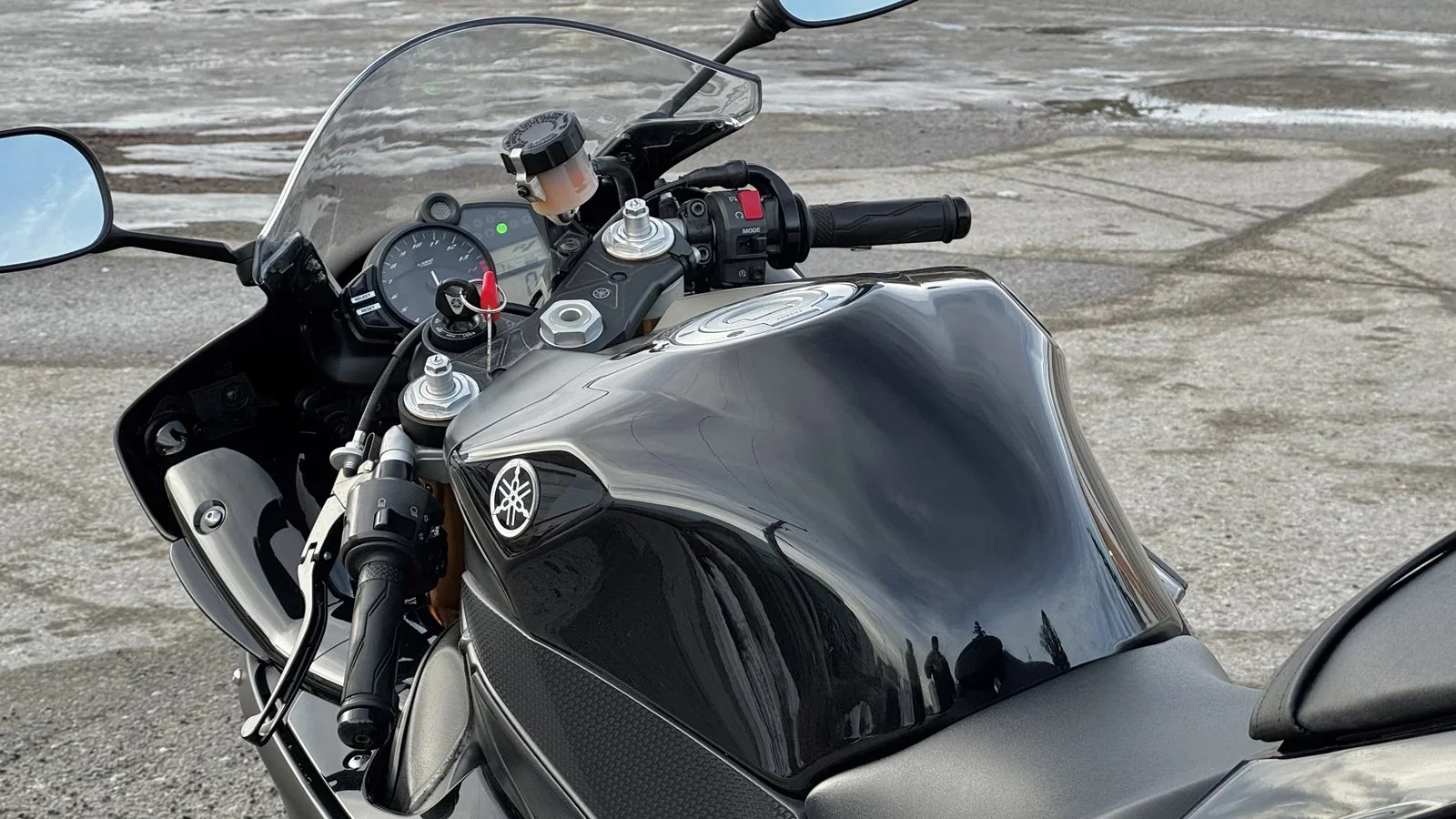 2009 Yamaha YZF-R1 used Motorcycle thumbnail 16