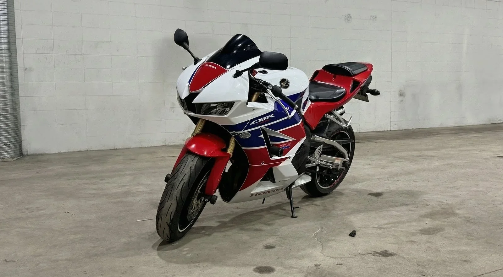 2013 Honda CBR600RR - Used Motorcycle for sale in Alberta