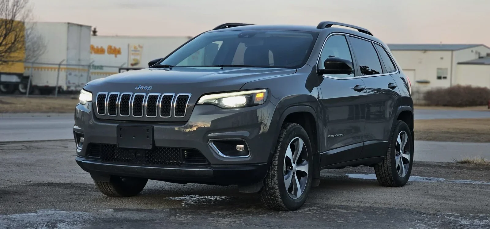 2022 Jeep Cherokee Limited 4x4 - Used SUV for sale in Alberta