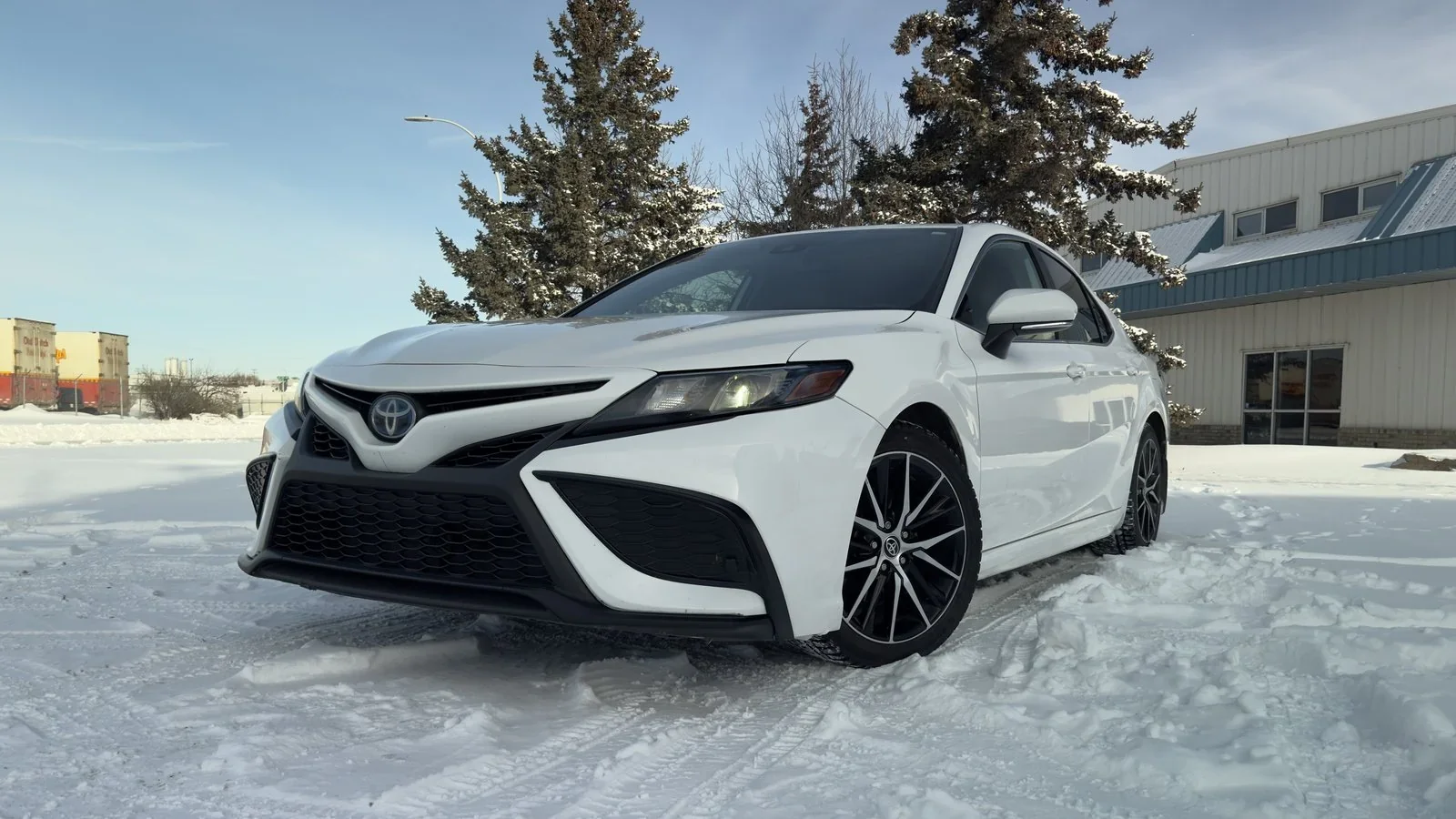 2022 Toyota Camry Hybrid SE - Used Sedan for sale in Alberta