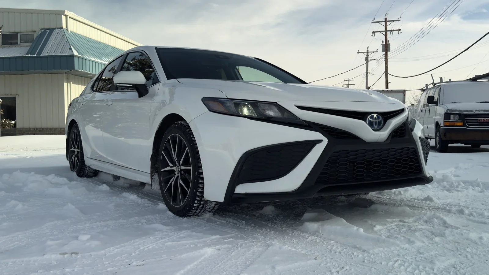 2022 Toyota Camry Hybrid SE used Sedan thumbnail 3