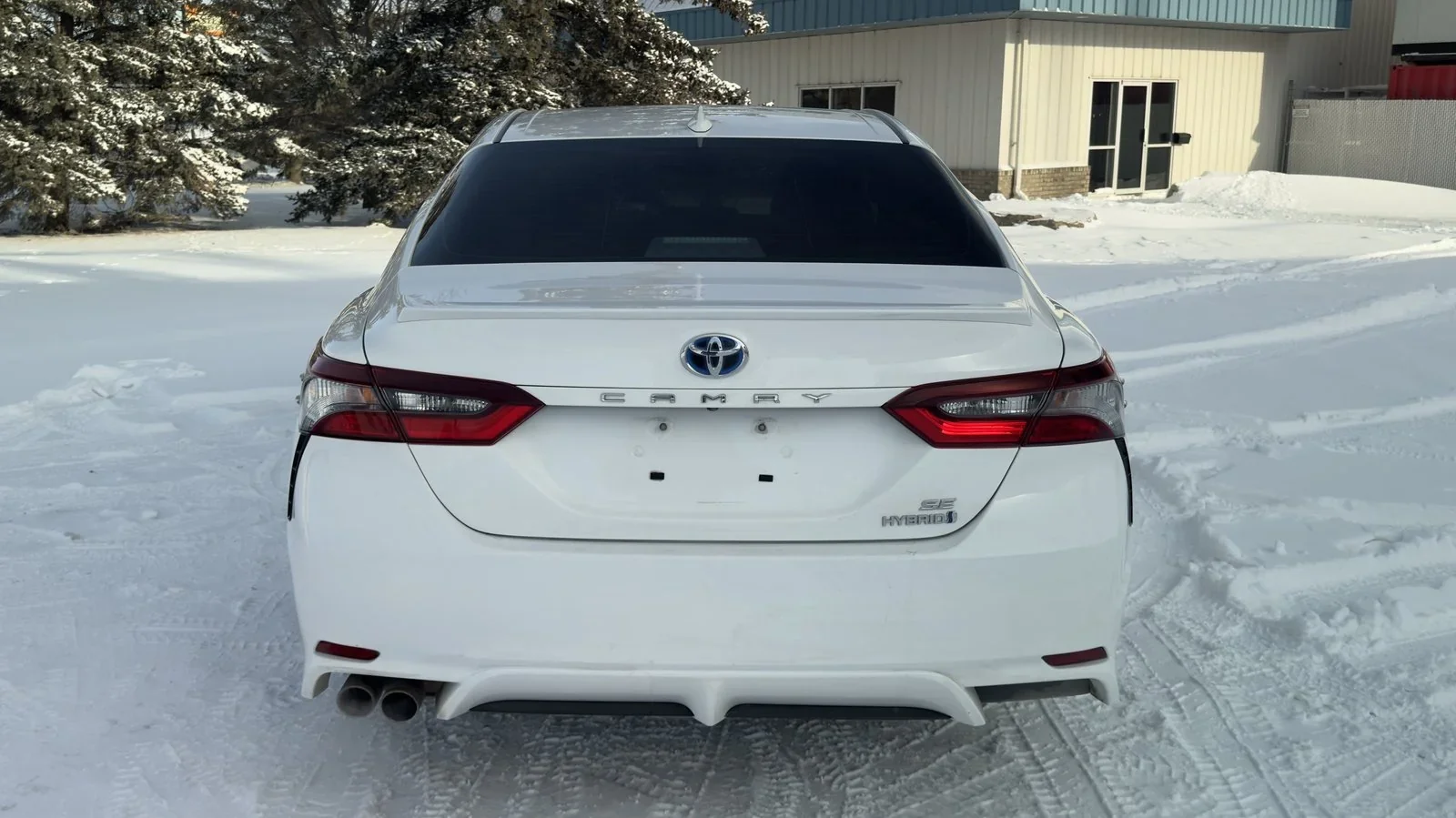 2022 Toyota Camry Hybrid SE used Sedan thumbnail 8