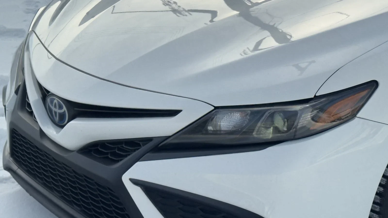 2022 Toyota Camry Hybrid SE used Sedan thumbnail 13