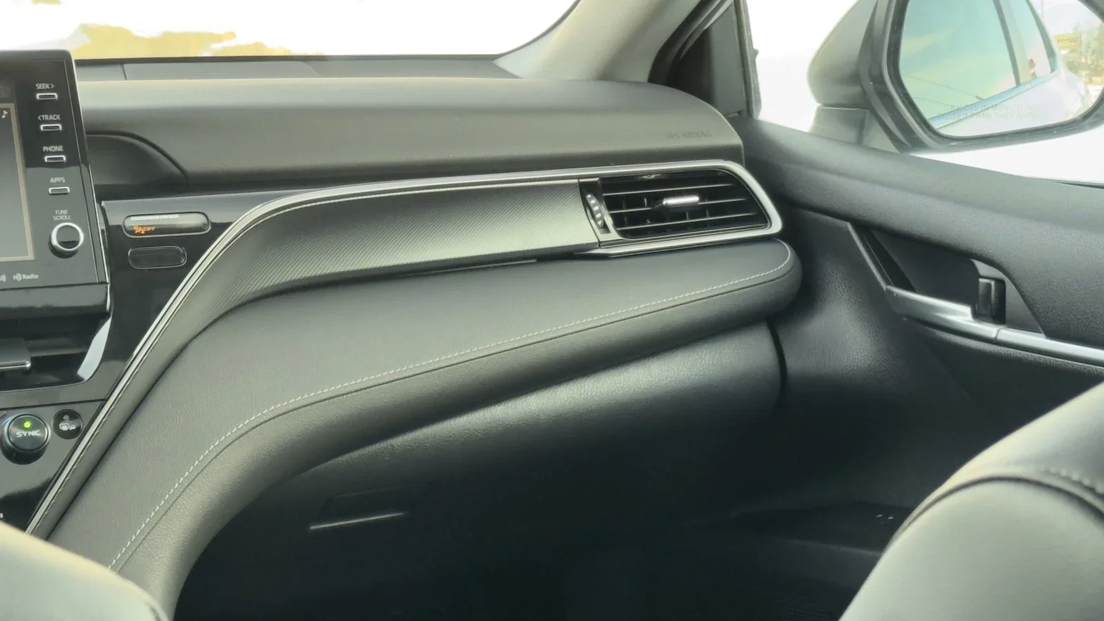 2022 Toyota Camry Hybrid SE used Sedan thumbnail 29