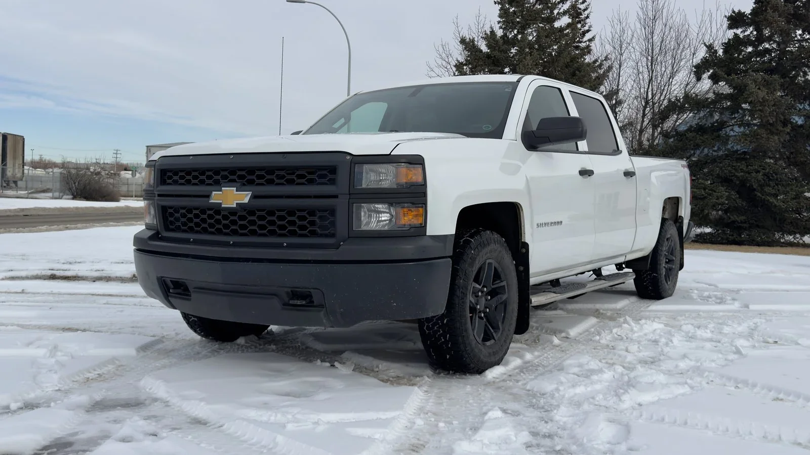 2015 Chevrolet Silverado 1500 4WD 153' - Used Truck for sale in Alberta