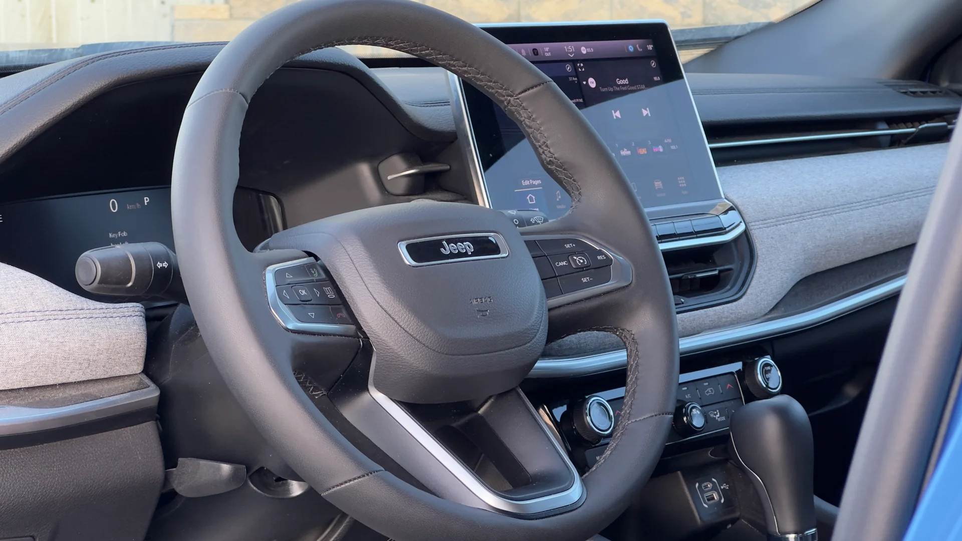 2025 Jeep Compass 4x4 North used SUV thumbnail 13