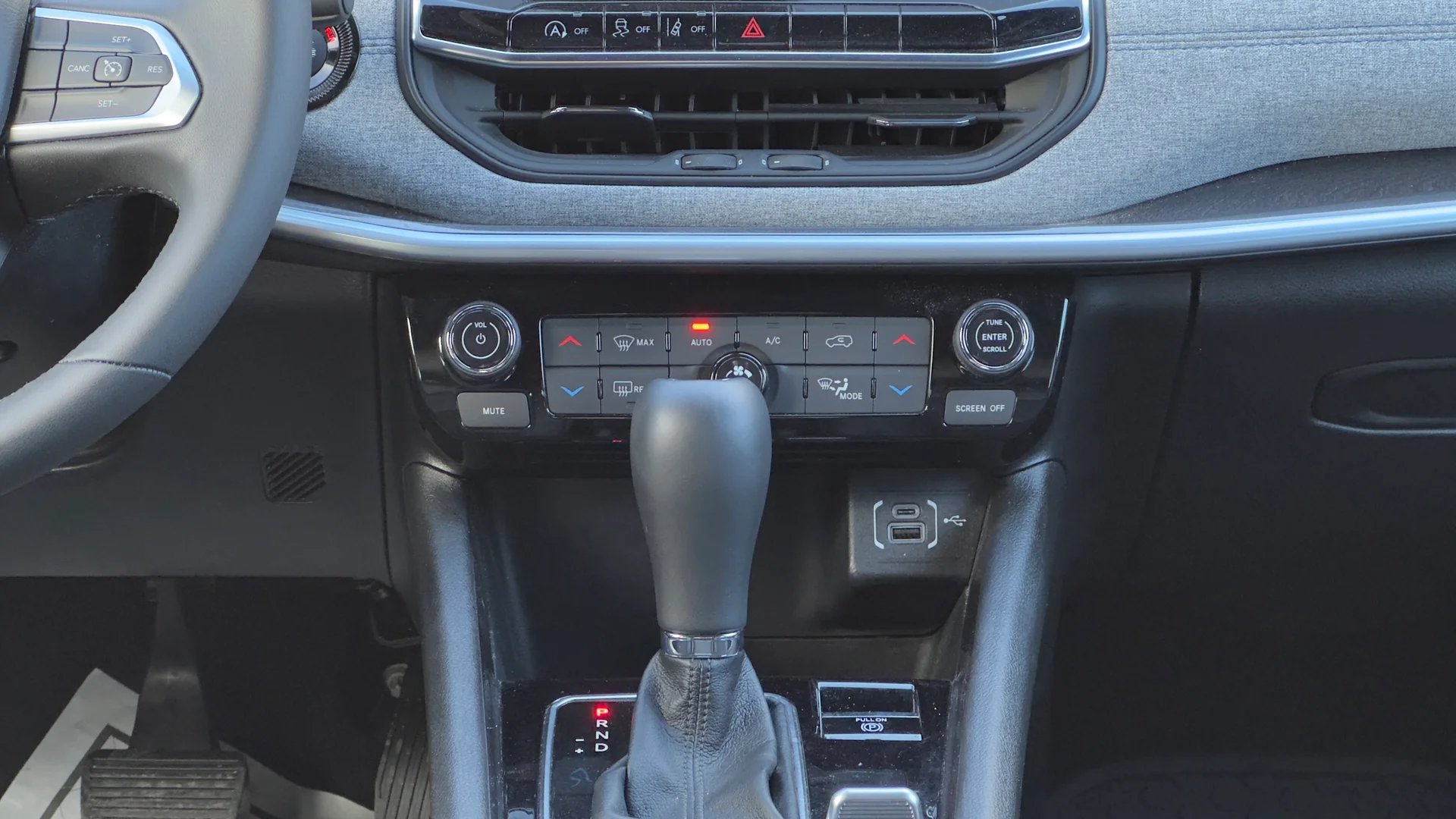 2025 Jeep Compass 4x4 North used SUV thumbnail 22