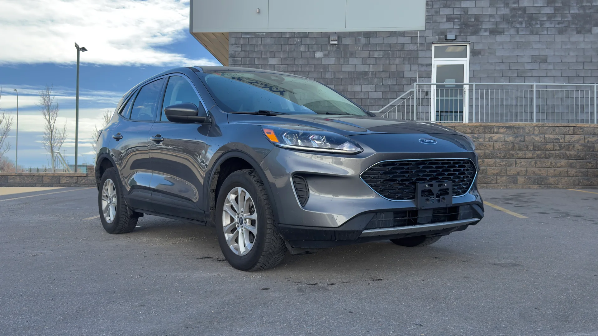 2021 Ford Escape SE used SUV thumbnail 3