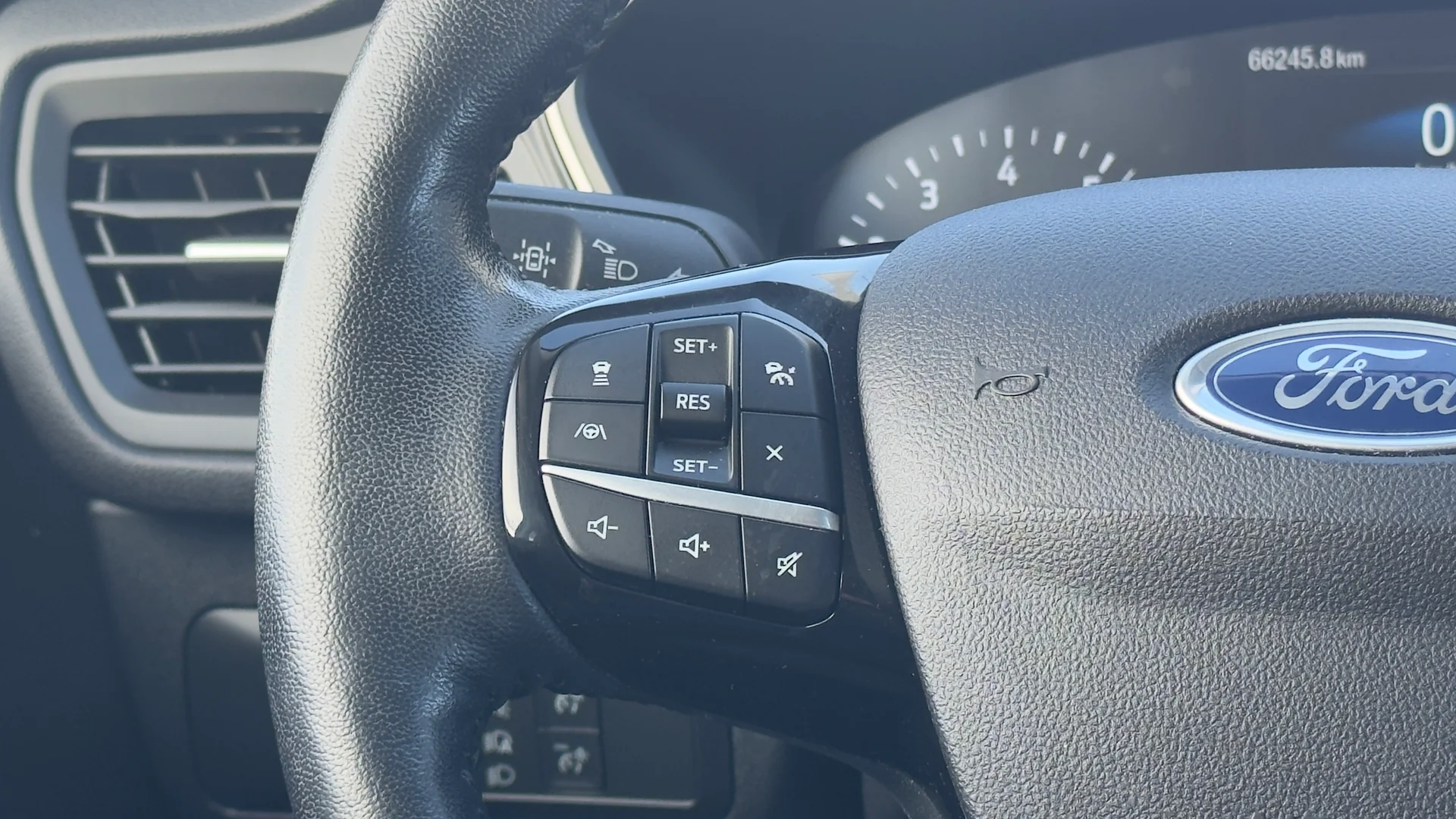 2021 Ford Escape SE used SUV thumbnail 17