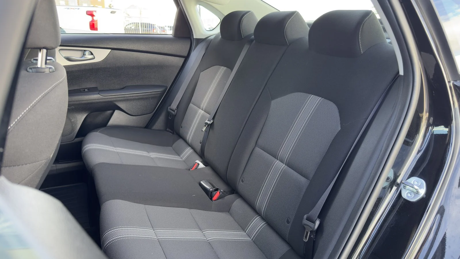 2023 Kia Forte LX used Sedan thumbnail 16