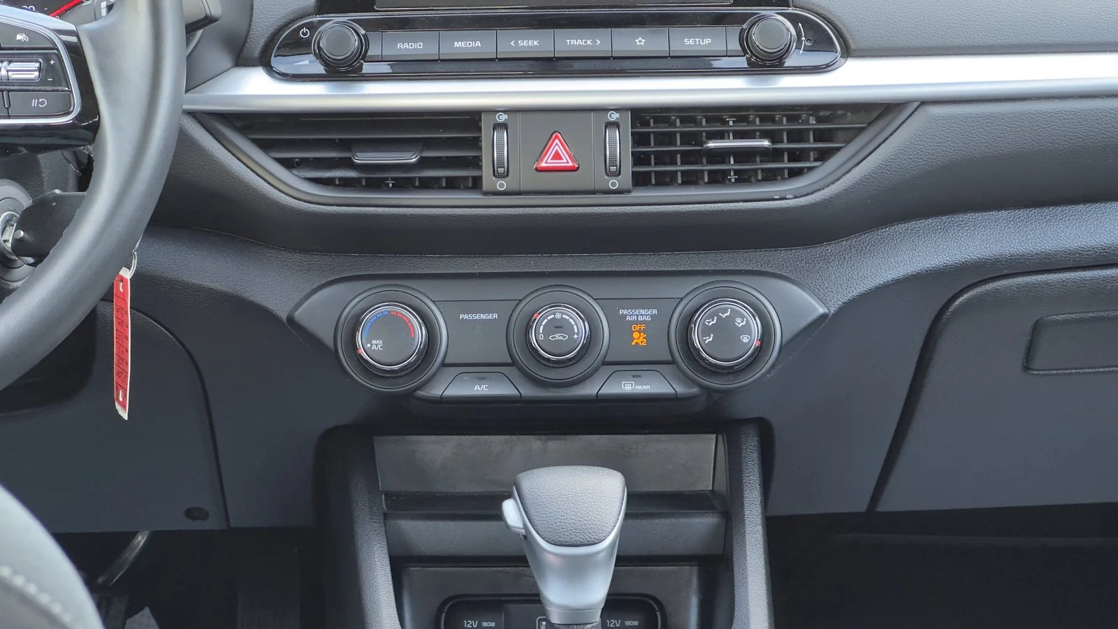 2023 Kia Forte LX used Sedan thumbnail 23