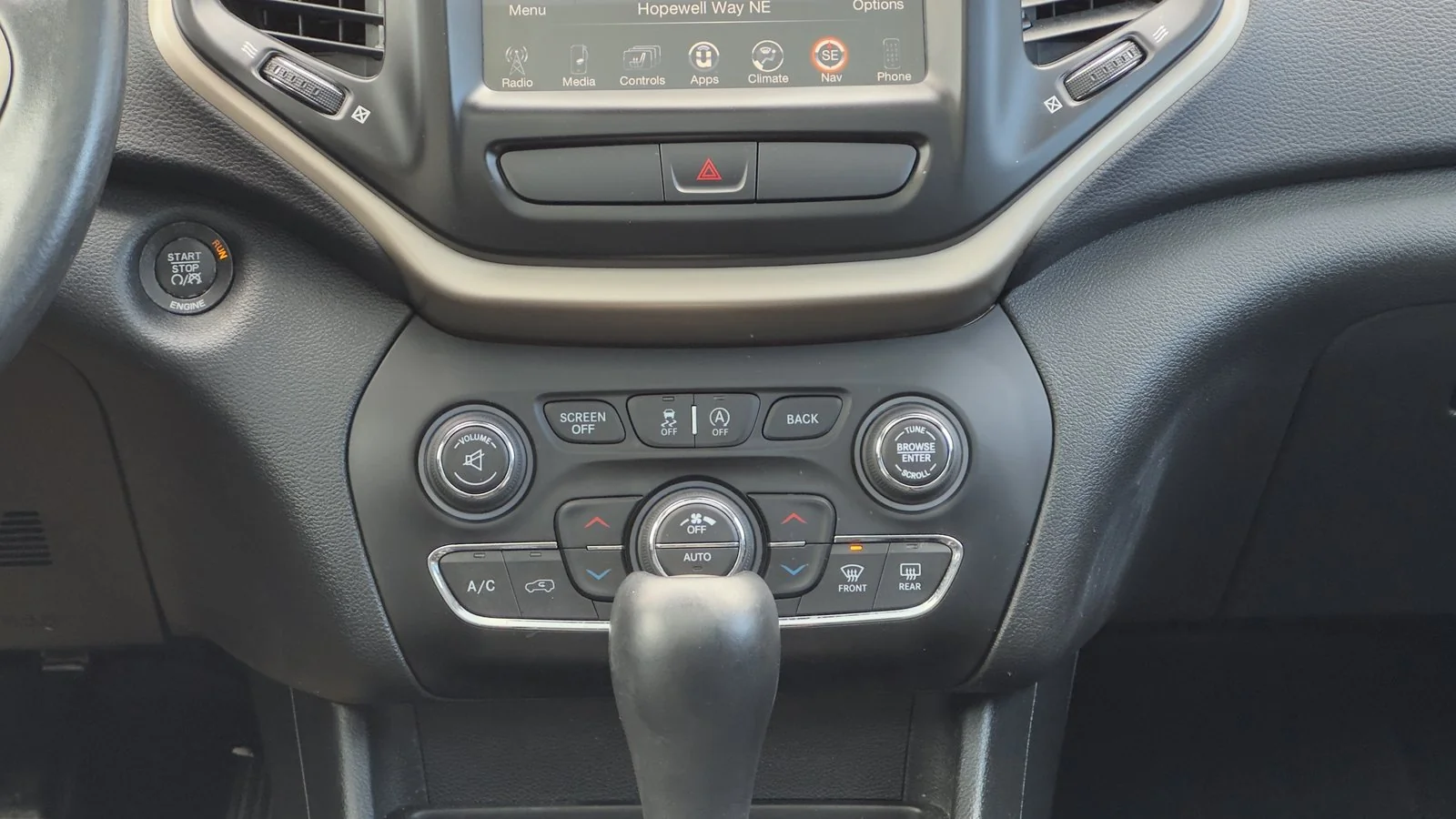 2016 Jeep Cherokee Limited used SUV thumbnail 25