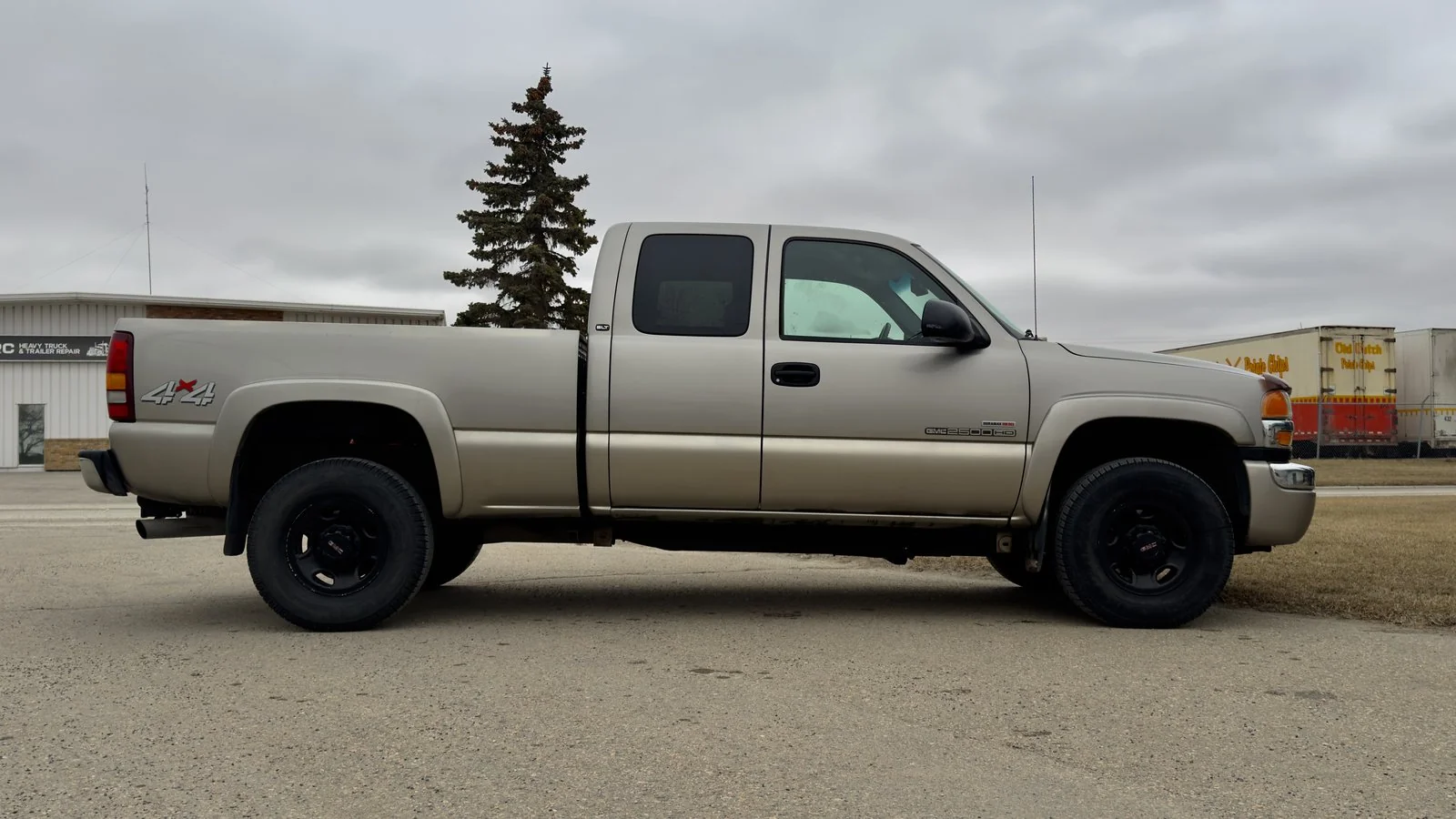 2003 GMC Sierra 2500 HD Ext Cab SLT used Truck thumbnail 5