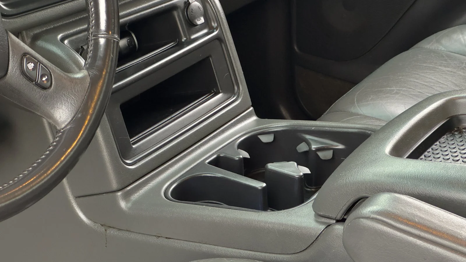 2003 GMC Sierra 2500 HD Ext Cab SLT used Truck thumbnail 16