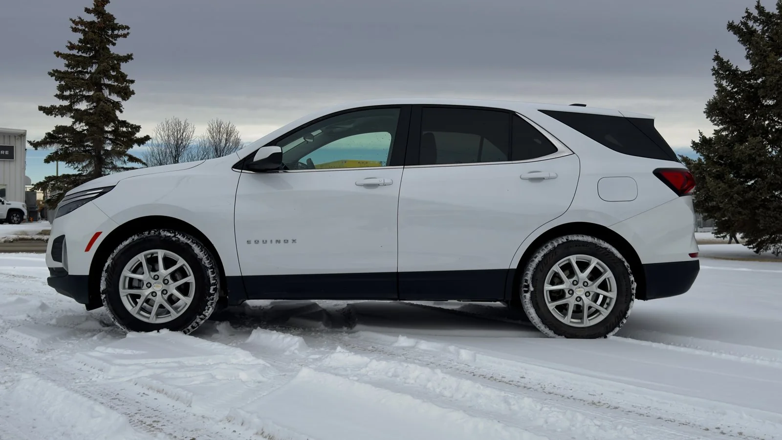 2022 Chevrolet Equinox LT used SUV thumbnail 4