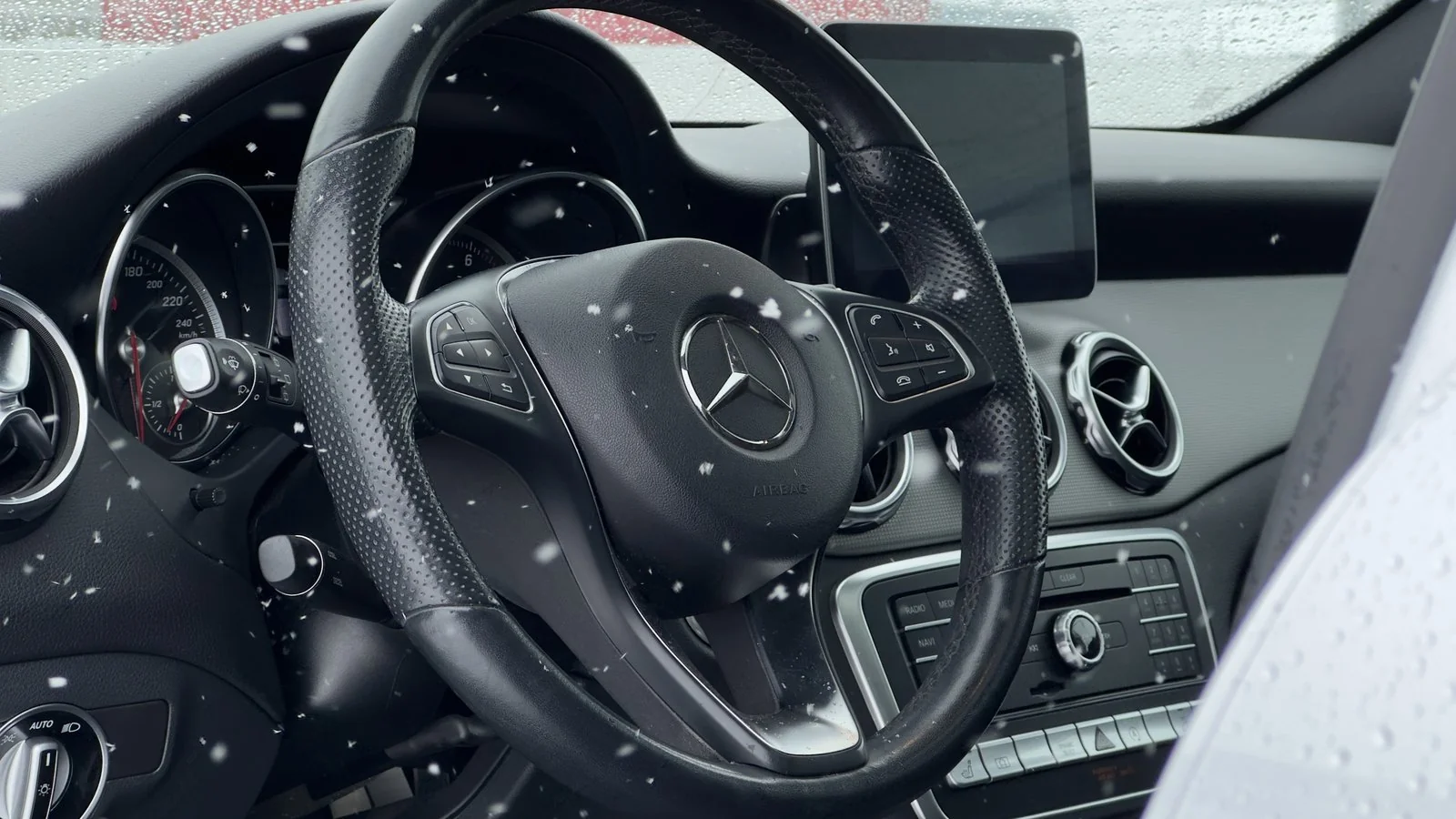 2020 Mercedes-Benz GLA250 4Matic used SUV thumbnail 13