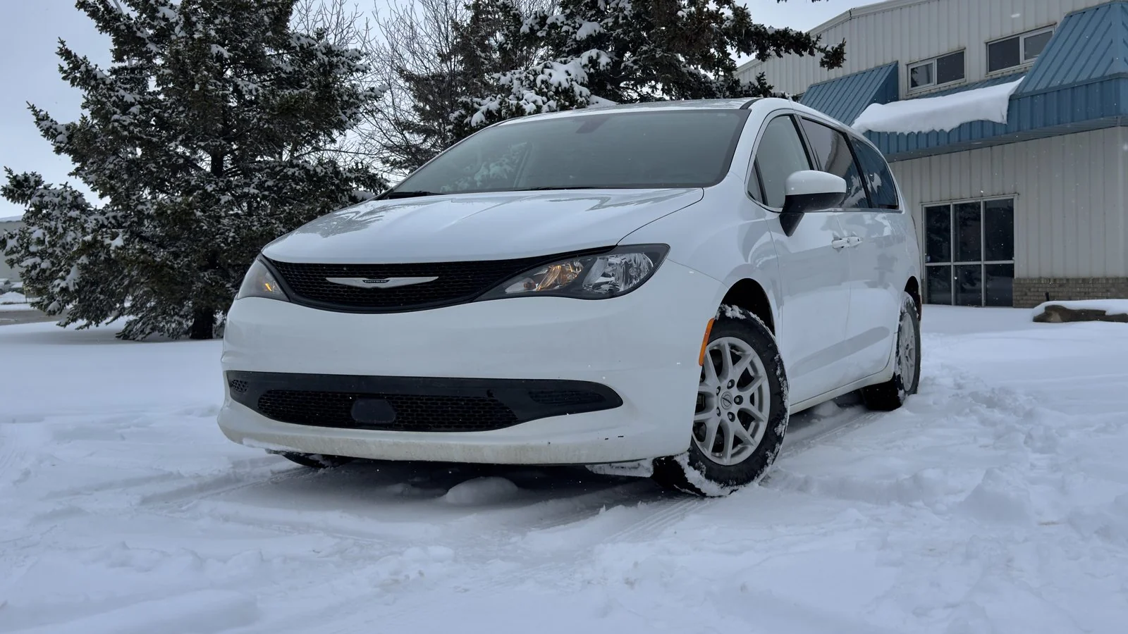 2022 Chrysler Grand Caravan SXT used Van - photo 1 of 32