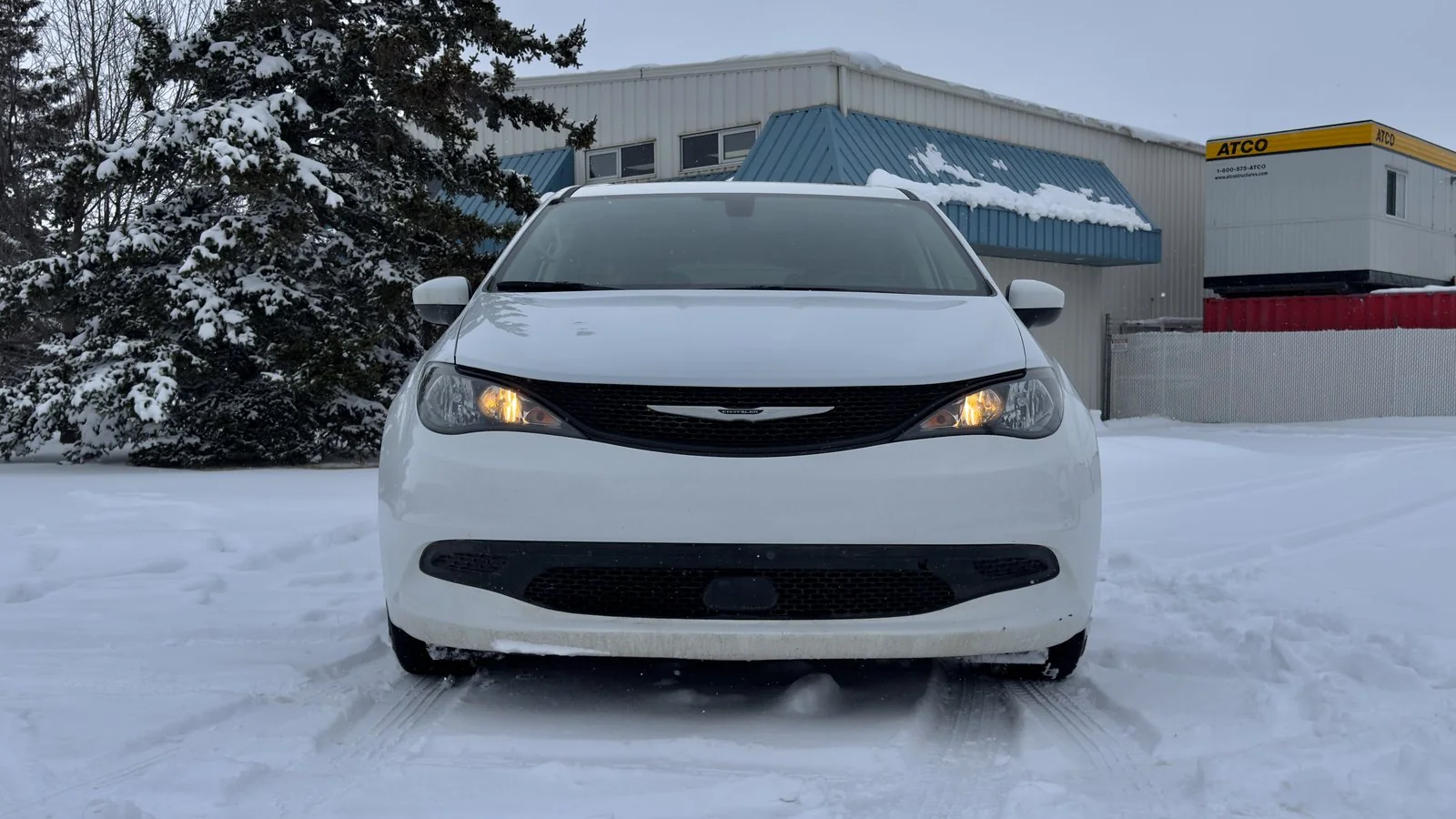 2022 Chrysler Grand Caravan SXT used Van thumbnail 2