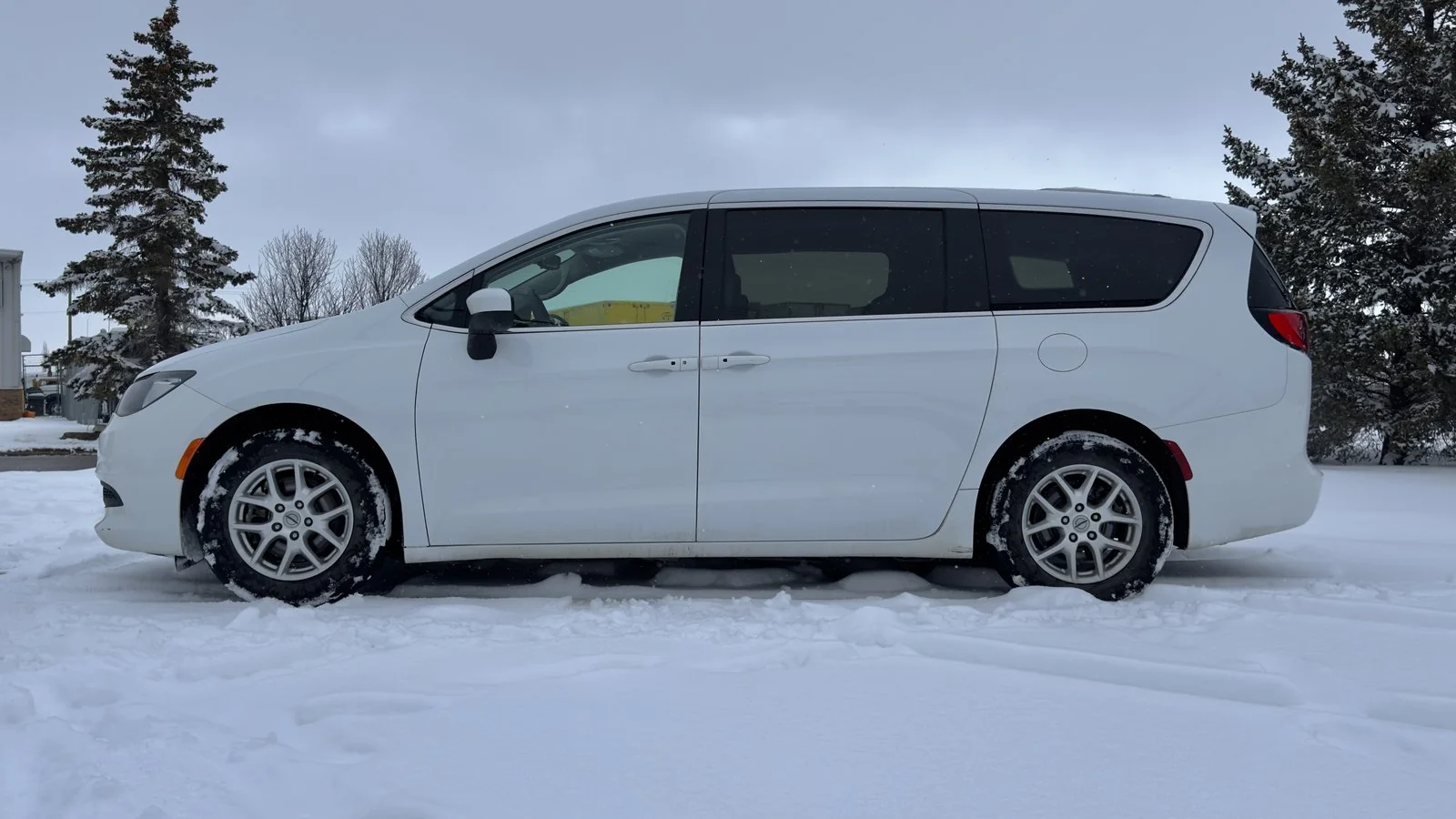 2022 Chrysler Grand Caravan SXT used Van thumbnail 4