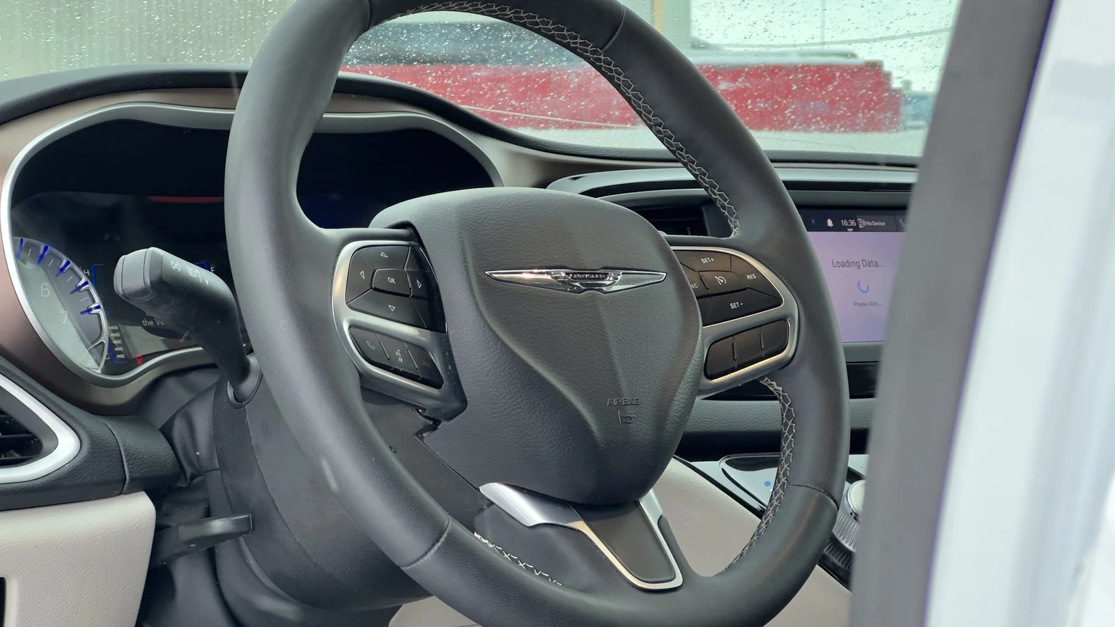 2022 Chrysler Grand Caravan SXT used Van thumbnail 12