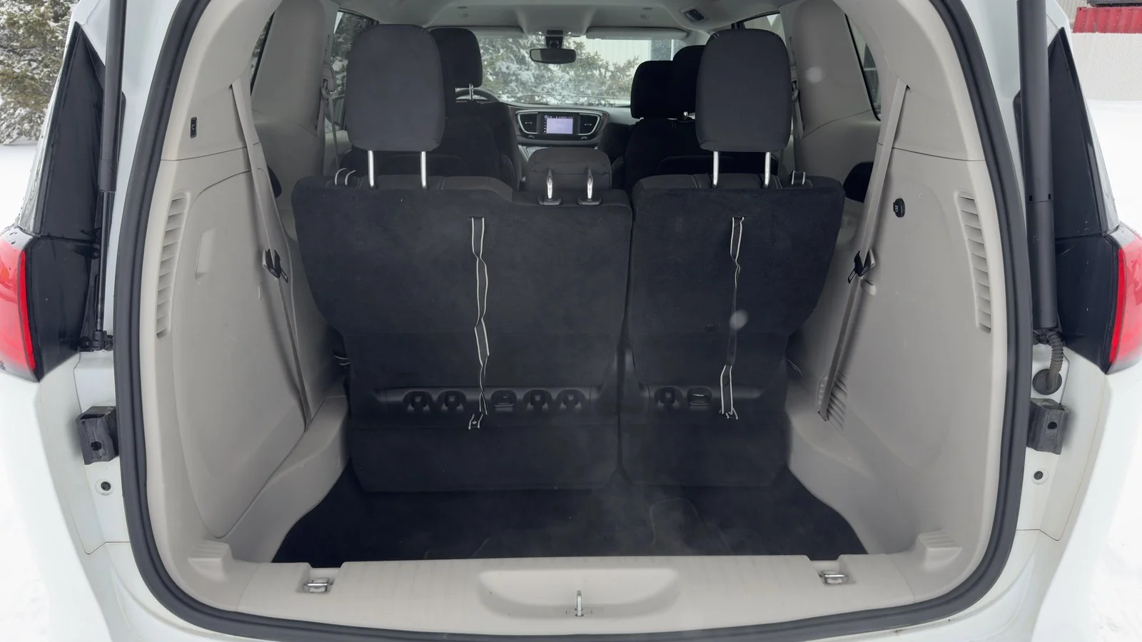 2022 Chrysler Grand Caravan SXT used Van thumbnail 19