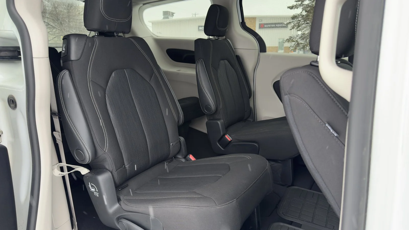 2022 Chrysler Grand Caravan SXT used Van thumbnail 20