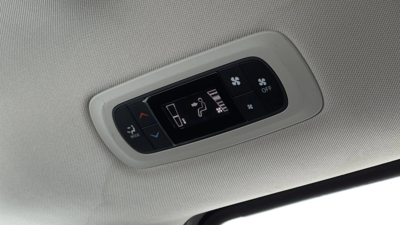 2022 Chrysler Grand Caravan SXT used Van thumbnail 29