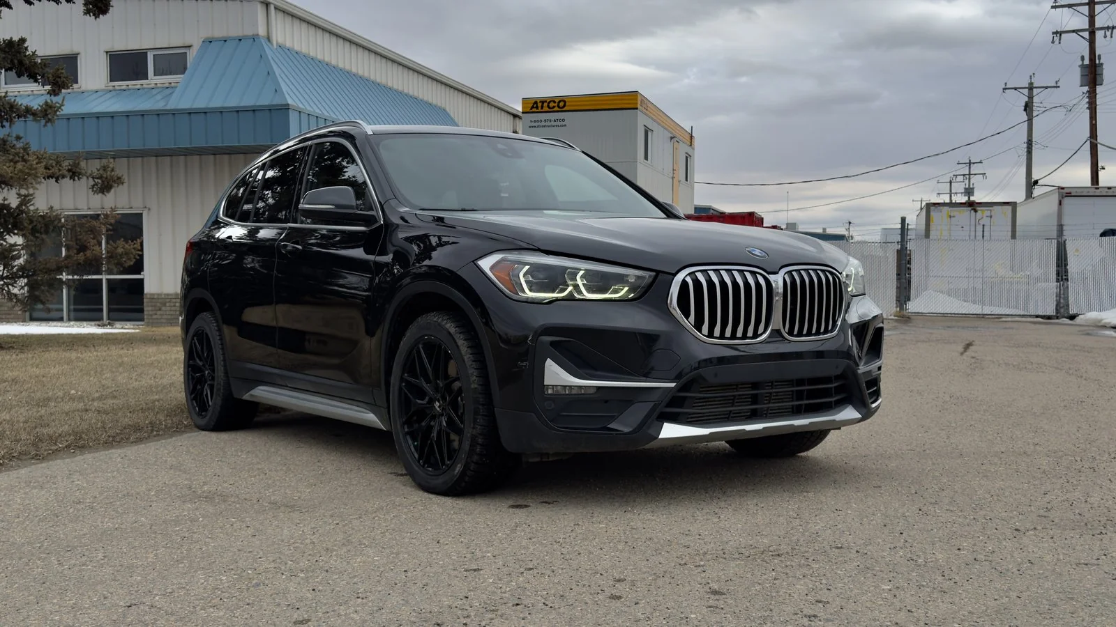 2021 BMW X1 xDrive28i used SUV thumbnail 3