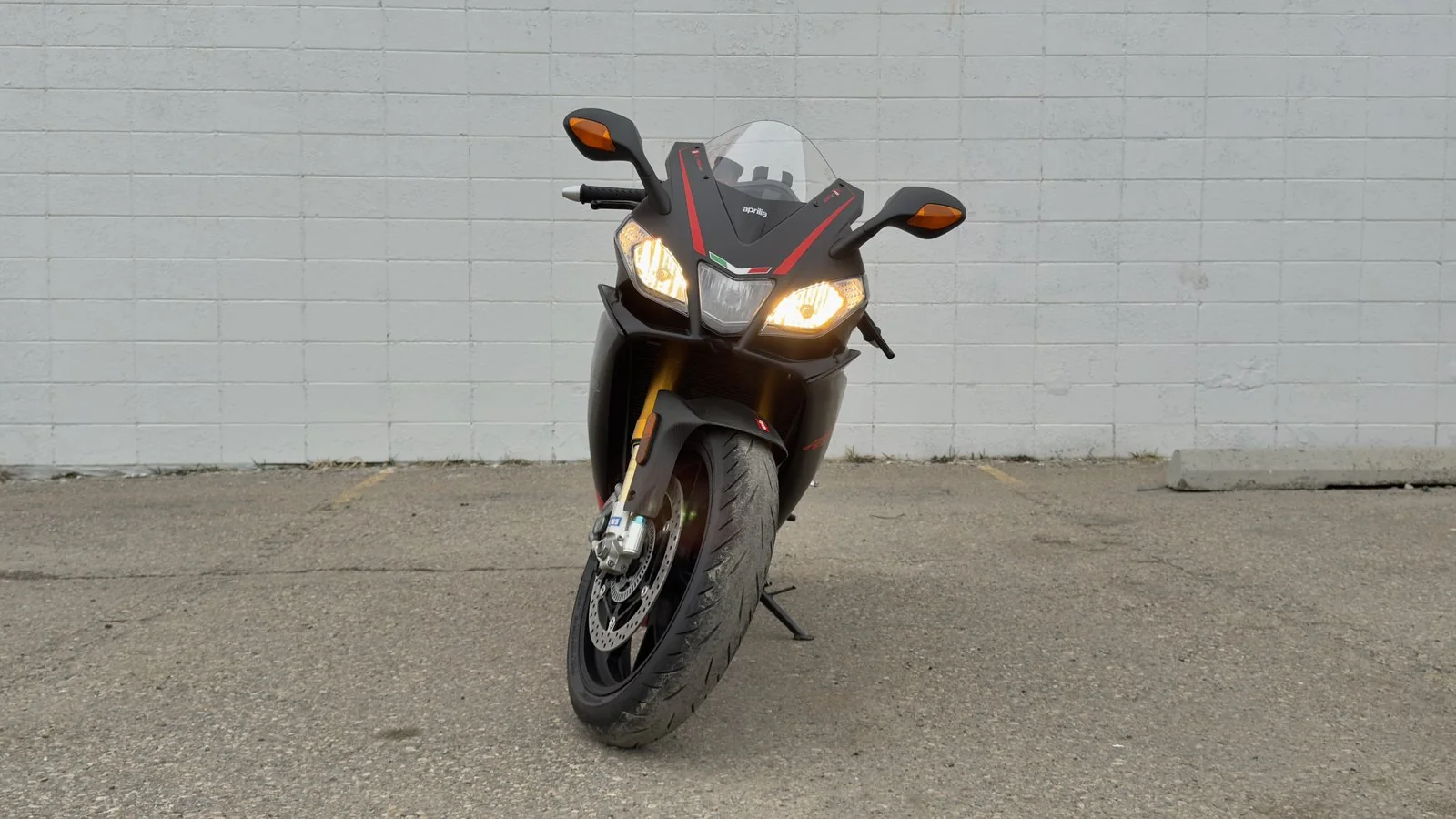 2014 Aprilia RSV4 FACTORY used Motorcycle thumbnail 2