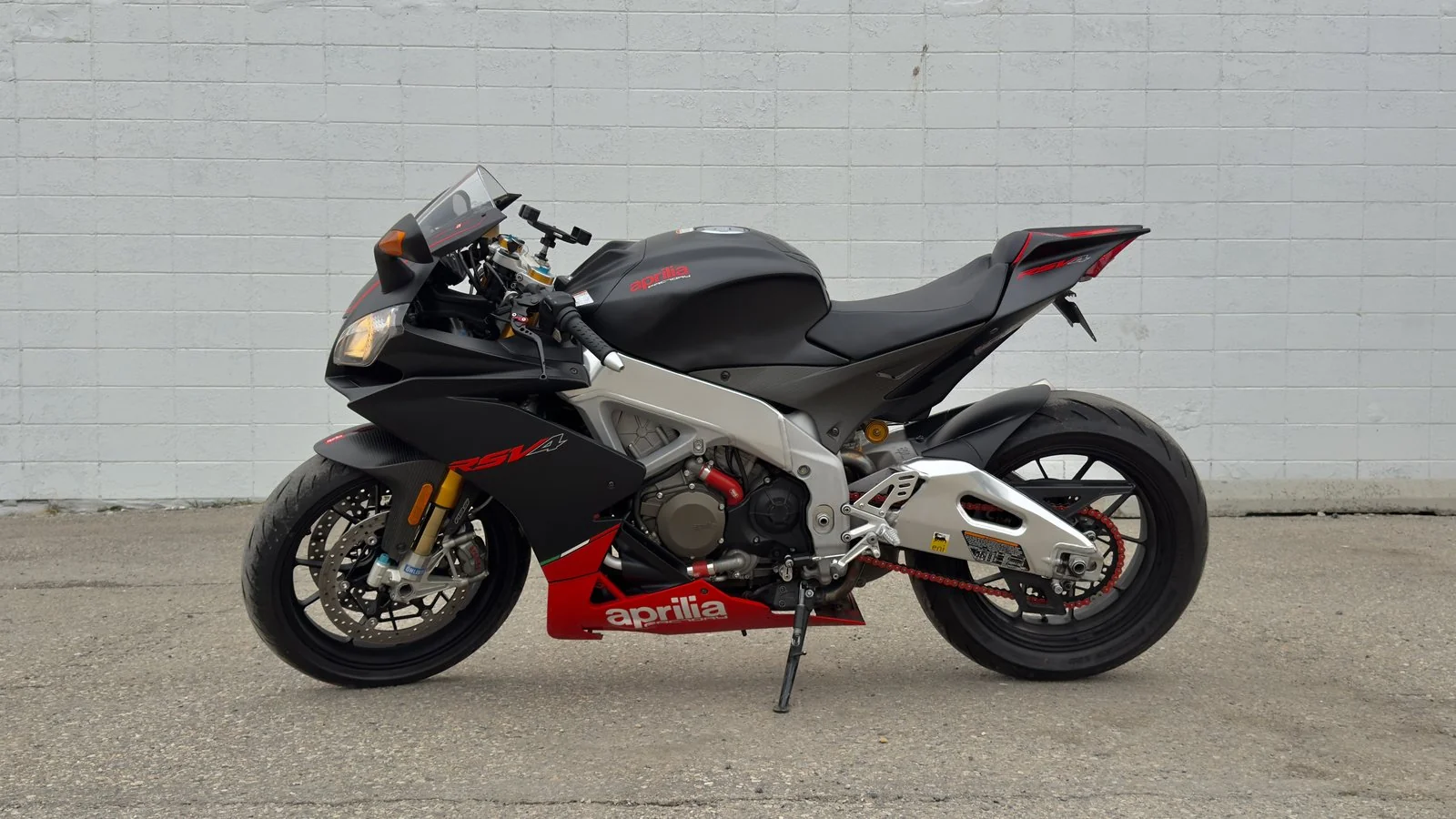 2014 Aprilia RSV4 FACTORY used Motorcycle thumbnail 8